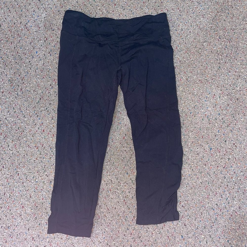Athleta black cropped leggings size medium